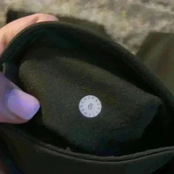 Lululemon Train Times Crop 17" - Picture 3 of 4